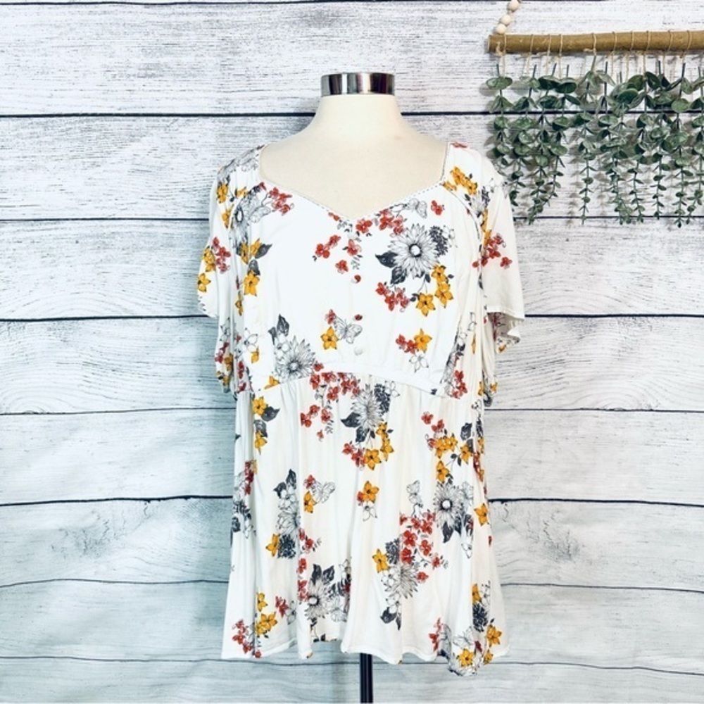 Torrid White Floral Print Top Buttons Short Sleeve Blouse Plus Size 4 4X